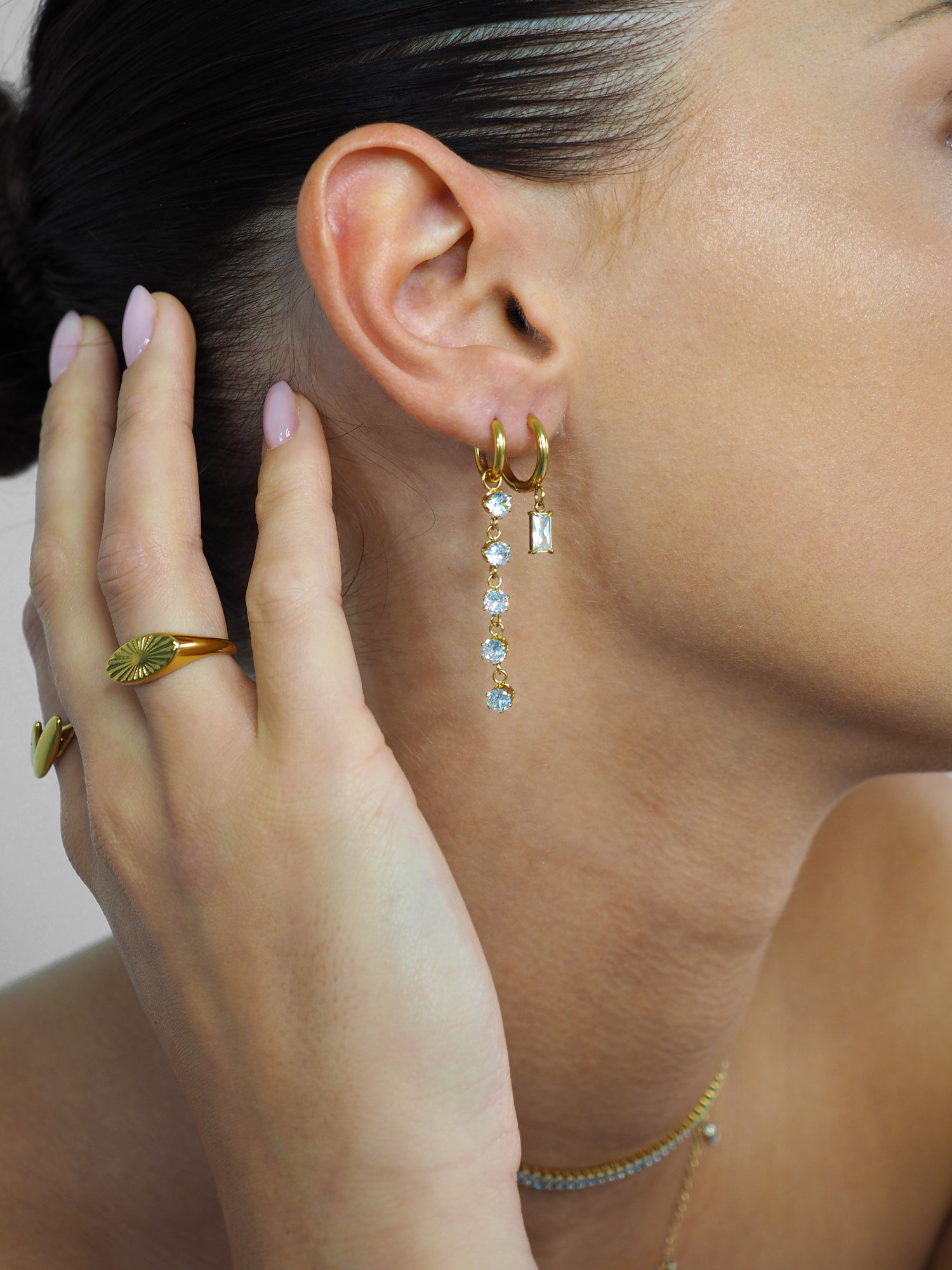 Champagne Earrings_Lovina