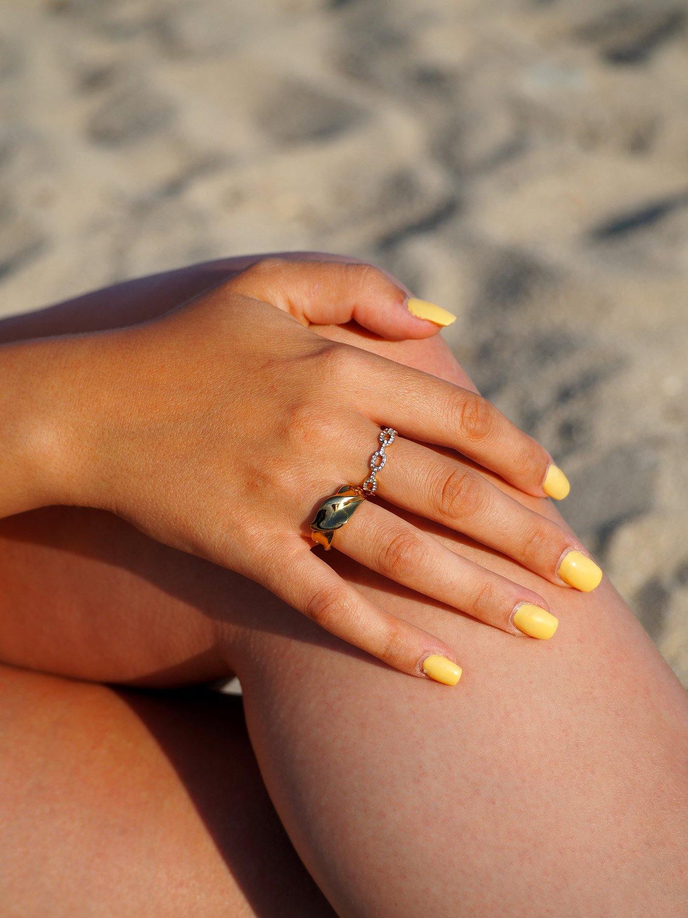 Wavy Ring